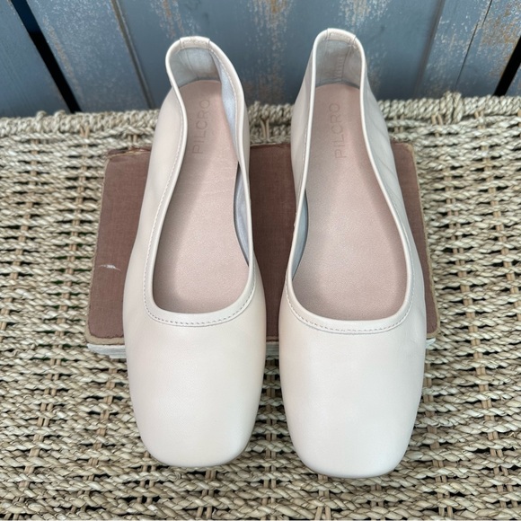 Pilcro Soft Square Toe Leather Ballet Flat Creme Sz 8 NWOB - Picture 2 of 13